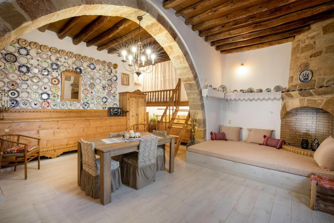 "Finio" Traditional House Apartment Archangelos  Bagian luar foto